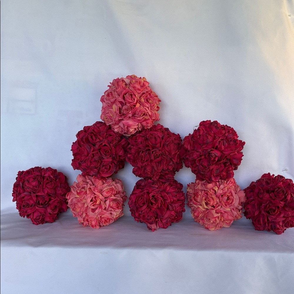 Slightly Used Pier 1 Very Beautiful Silk Rose Ball Set Of 9 - Picture 5 of 9